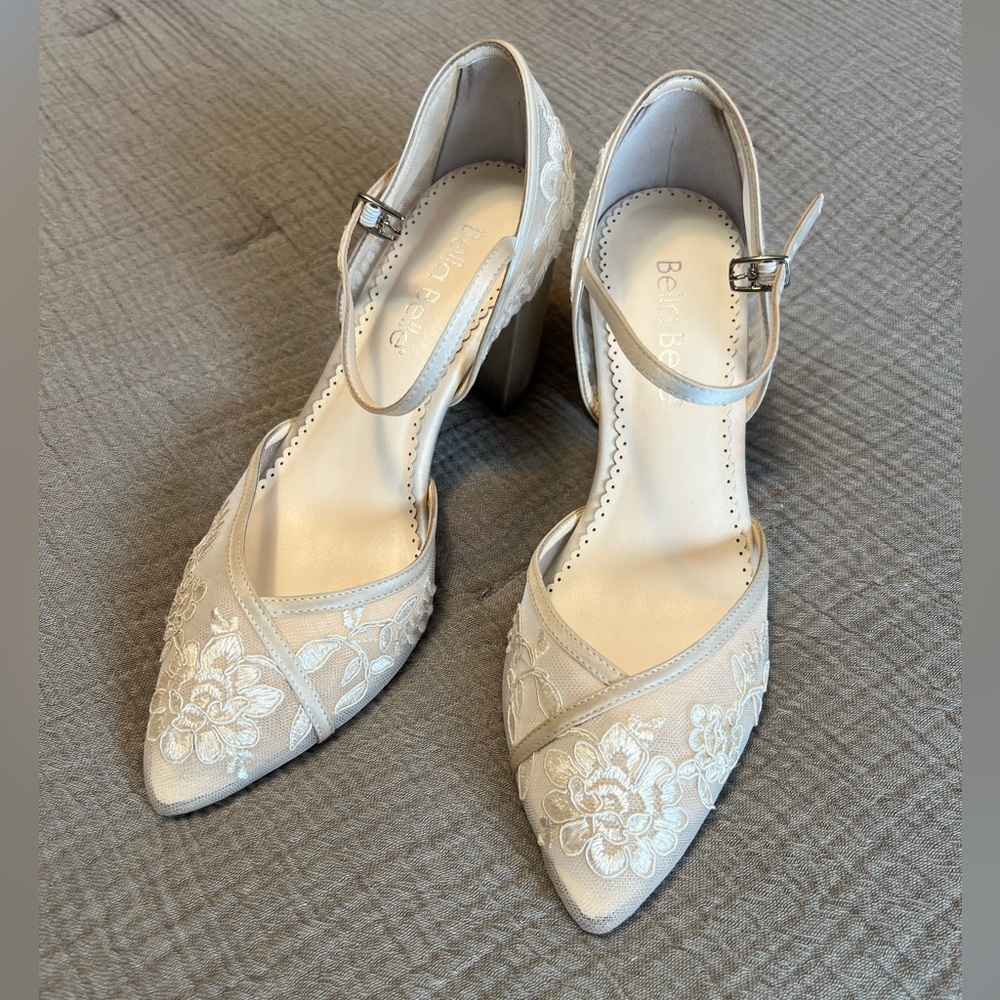Bella Belle Chelsea Ivory Heels - Size 7